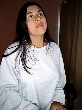 Snapshot of _maiahairy_ chatting on December 14, 10:03 pm maiahairy online show from December 14, 10:03 pm