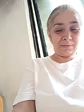 sarethdeivy  online show from July 15, 8:58 pm