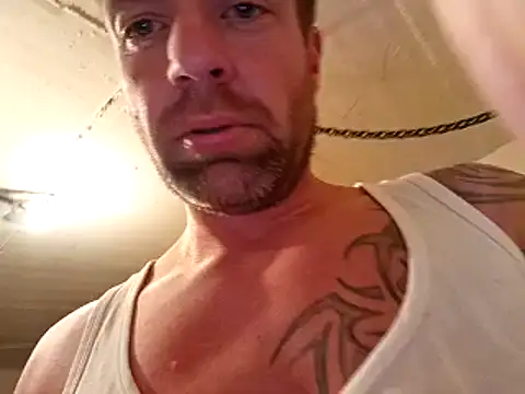 Snapshot of Timbojan28 chatting on November 2, 10:01 pm Timbojan28 online show from November 2, 10:01 pm