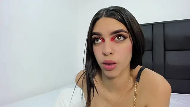 Snapshot of IsabellaTayllor chatting on January 9, 8:33 pm IsabellaTayllor online show from January 9, 8:33 pm