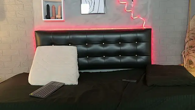 Snapshot of IsabellaTayllor chatting on April 26, 8:50 pm IsabellaTayllor online show from April 26, 8:50 pm