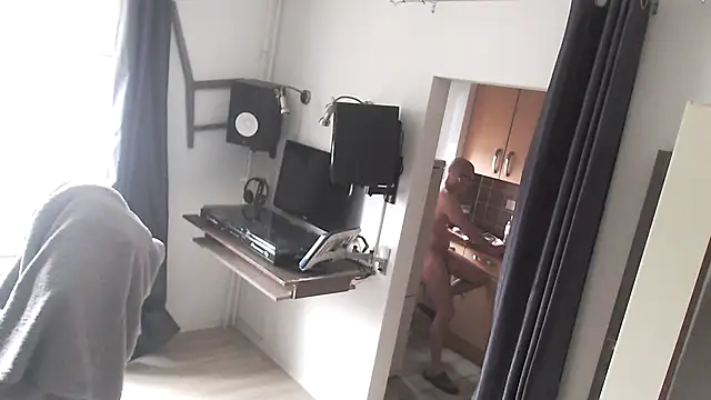 Snapshot of Nomi1612 chatting on January 17, 12:54 pm Nomi1612 online show from January 17, 12:54 pm