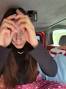 Snapshot of SOFIASWEETSECRETT chatting on February 27, 7:52 am SOFIASWEETSECRETT online show from February 27, 7:52 am