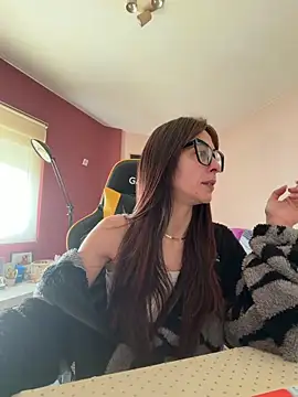 SOFIASWEETSECRETT online show from March 3, 9:15 am