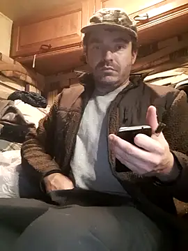 Snapshot of StupidCliff7 chatting on March 18, 3:09 am StupidCliff7 online show from March 18, 3:09 am