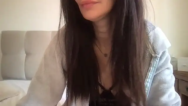 paolajonez online show from March 14, 12:32 pm