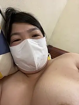 Hachi Sweetbabie  online show from February 27, 10:10 pm