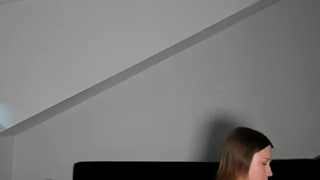 laurasommer online show from April 12, 3:06 pm