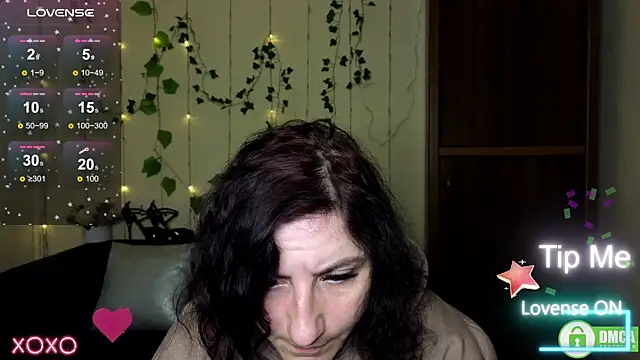 Muse kitty jenia online show from November 5, 6:30 pm