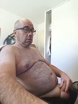 Snapshot of veryverybigdick45 chatting on June 14, 9:44 am veryverybigdick45 online show from June 14, 9:44 am
