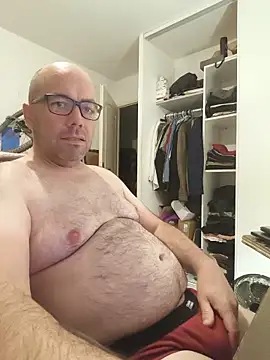 Snapshot of veryverybigdick45 chatting on June 14, 9:50 pm veryverybigdick45 online show from June 14, 9:50 pm