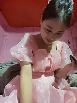 trieungoclnt online show from February 20, 2:52 am