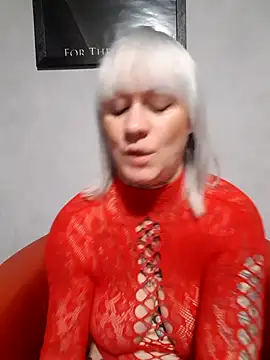 poussichienne online show from December 14, 4:34 pm