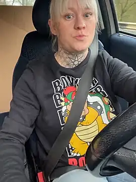 poussichienne online show from February 24, 11:19 am