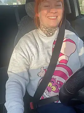 poussichienne online show from March 9, 7:23 am