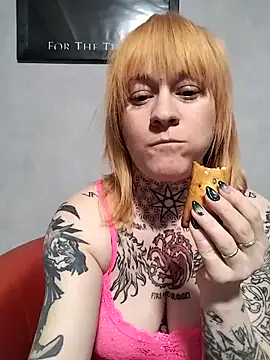 poussichienne online show from April 4, 4:15 pm