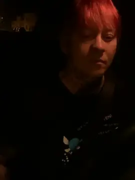 Snapshot of poussichienne chatting on July 13, 2:14 am poussichienne online show from July 13, 2:14 am