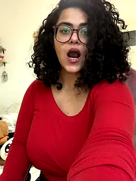 Curvydesifromgermany online show from December 15, 2:54 pm