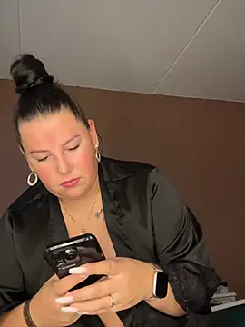 xlinastarrx online show from April 15, 5:47 am