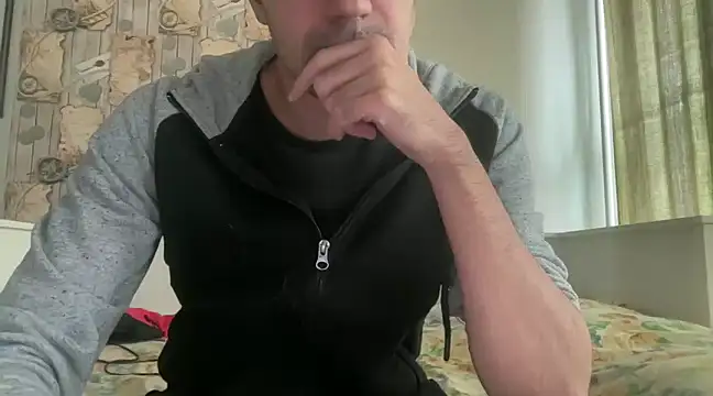 Snapshot of the_codder_2 chatting on January 13, 11:19 am the codder 2 online show from January 13, 11:19 am