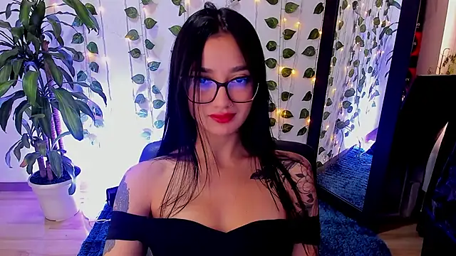 mariiana-diaz online show from December 1, 3:50 pm