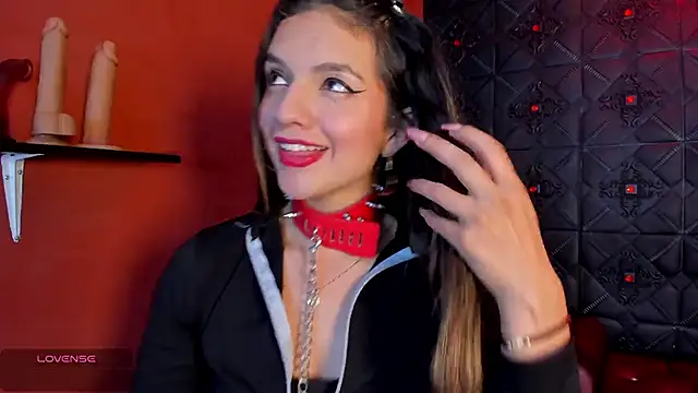 annavi  online show from February 19, 7:21 pm