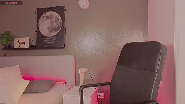 Snapshot of Ken-boy_ chatting on October 16, 11:55 am Ken-boy online show from October 16, 11:55 am