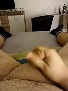 BennoSingle online show from December 2, 5:41 pm