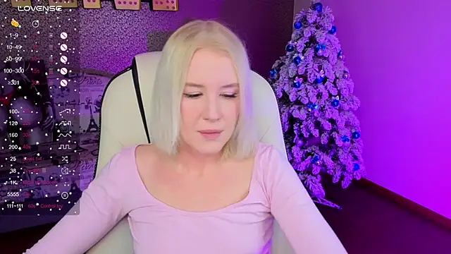 Snapshot of Selenatrend chatting on January 18, 7:01 am Selenatrend online show from January 18, 7:01 am