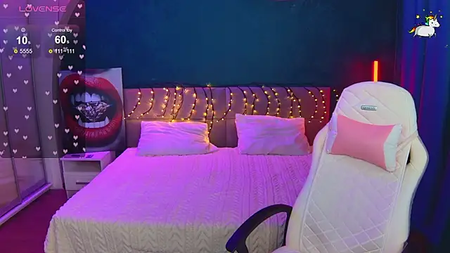 Snapshot of Selenatrend chatting on February 5, 12:10 pm Selenatrend online show from February 5, 12:10 pm