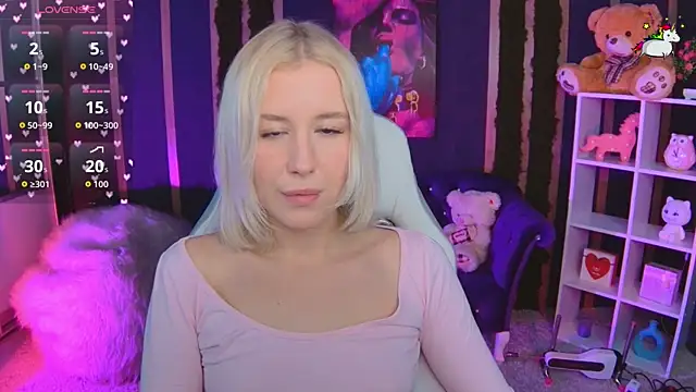 Snapshot of Selenatrend chatting on February 11, 12:43 pm Selenatrend online show from February 11, 12:43 pm