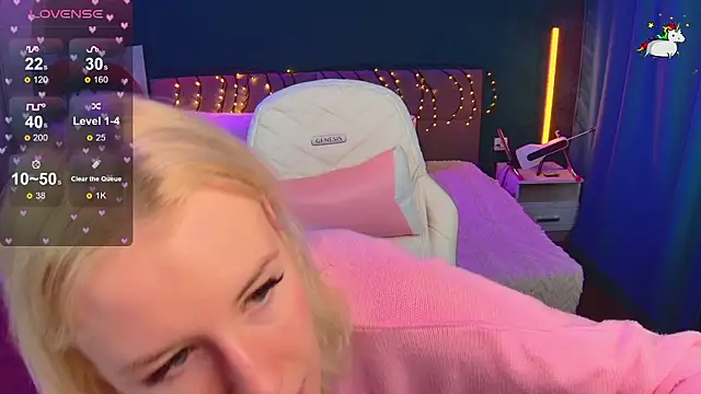 Snapshot of Selenatrend chatting on February 24, 12:14 pm Selenatrend online show from February 24, 12:14 pm