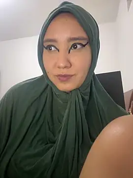 hannahayat online show from November 19, 9:26 pm