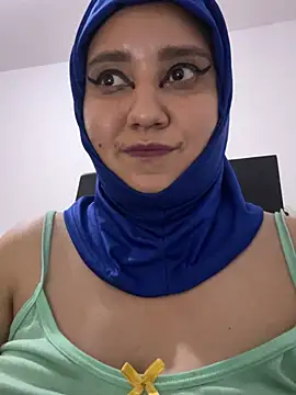Snapshot of hannahayat chatting on May 14, 3:13 am hannahayat online show from May 14, 3:13 am