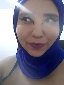 Snapshot of hannahayat chatting on May 22, 11:10 pm hannahayat online show from May 22, 11:10 pm