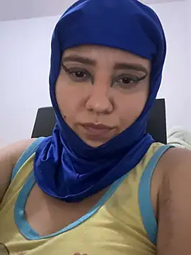 Snapshot of hannahayat chatting on June 6, 12:27 am hannahayat online show from June 6, 12:27 am