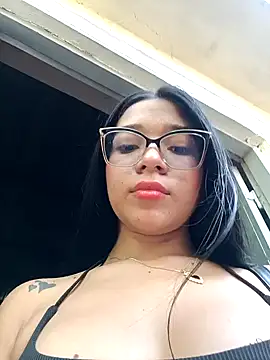 -VICKKY online show from January 7, 1:35 pm