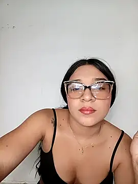 -VICKKY online show from October 23, 4:23 am