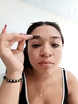 -VICKKY online show from December 15, 1:37 pm