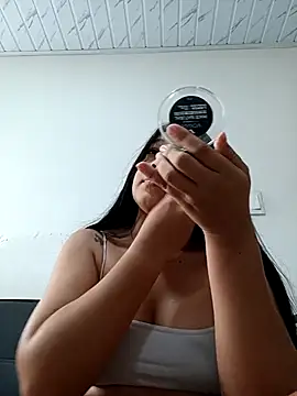 -VICKKY online show from January 19, 1:48 pm