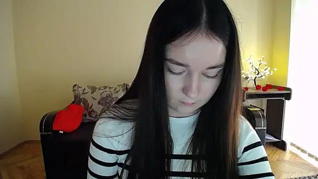 Pretty shy online show from June 3, 9:01 am