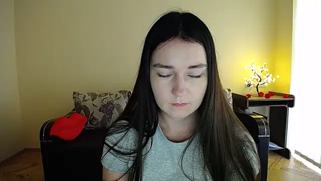 Snapshot of Pretty_shy chatting on July 16, 9:37 am Pretty shy online show from July 16, 9:37 am