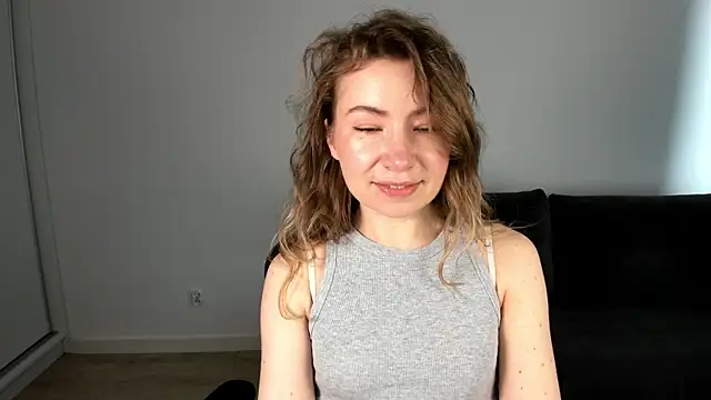 Mia Tasty online show from April 12, 1:27 pm