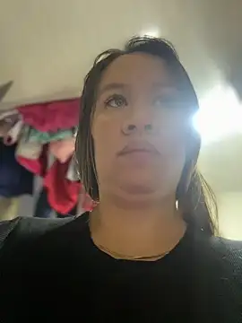 Emiily lee online show from November 22, 8:41 pm