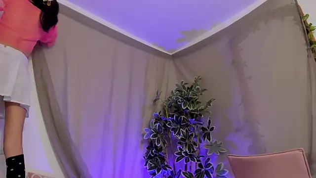 BonnieCute  online show from October 10, 11:48 pm