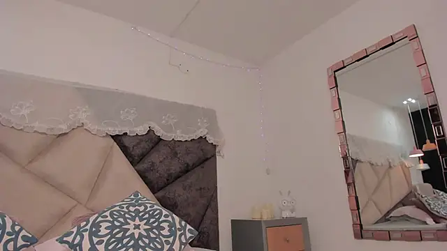 BonnieCute  online show from June 2, 12:12 am