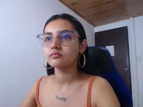 Snapshot of antonella_sweetlittle chatting on October 8, 12:47 pm antonella sweetlittle online show from October 8, 12:47 pm