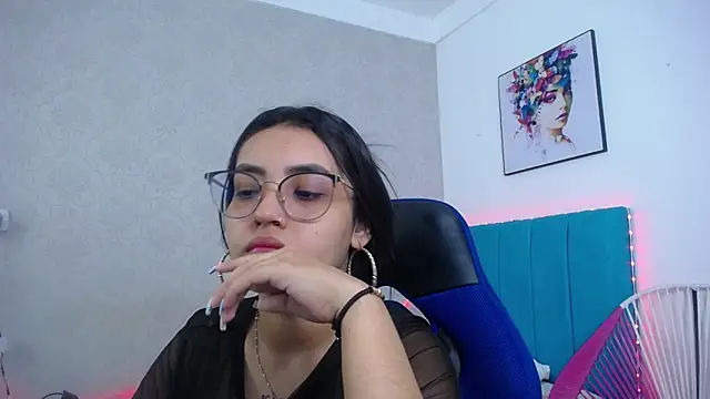 Snapshot of antonella_sweetlittle chatting on November 29, 12:19 pm antonella sweetlittle online show from November 29, 12:19 pm