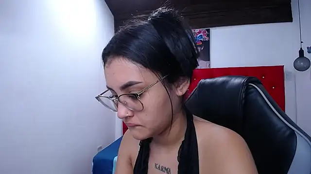 antonella sweetlittle online show from December 19, 9:49 am