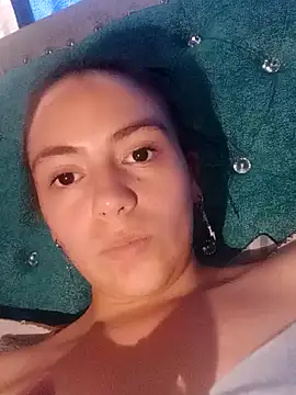 Snapshot of lika_joshua chatting on December 10, 7:32 pm lika joshua online show from December 10, 7:32 pm